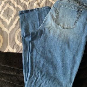 Slim bootcut jeans